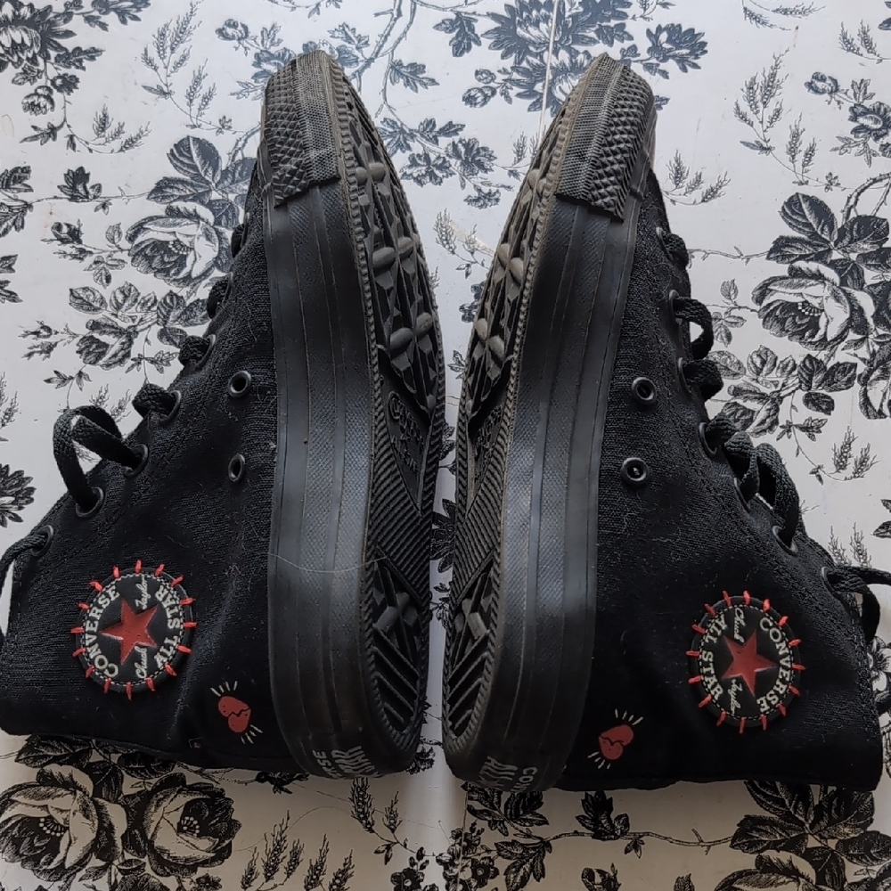 Converse Black High-Tops with Red Rose Design - Picture 4 of 7